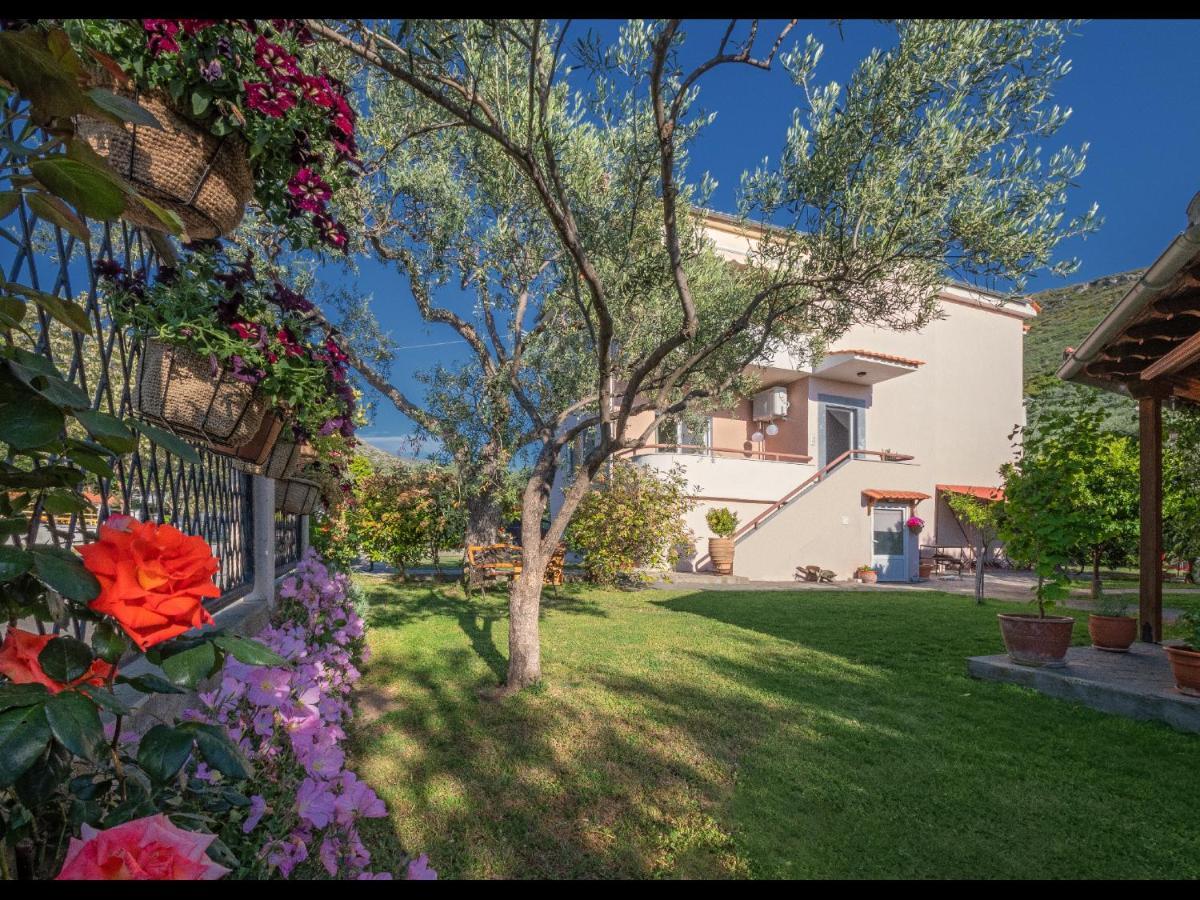 Omalia Apartment Prinos  Exterior photo