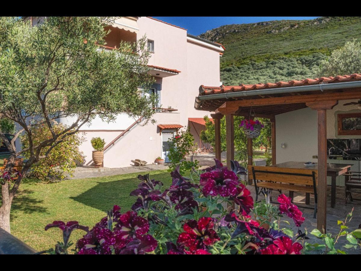 Omalia Apartment Prinos  Exterior photo